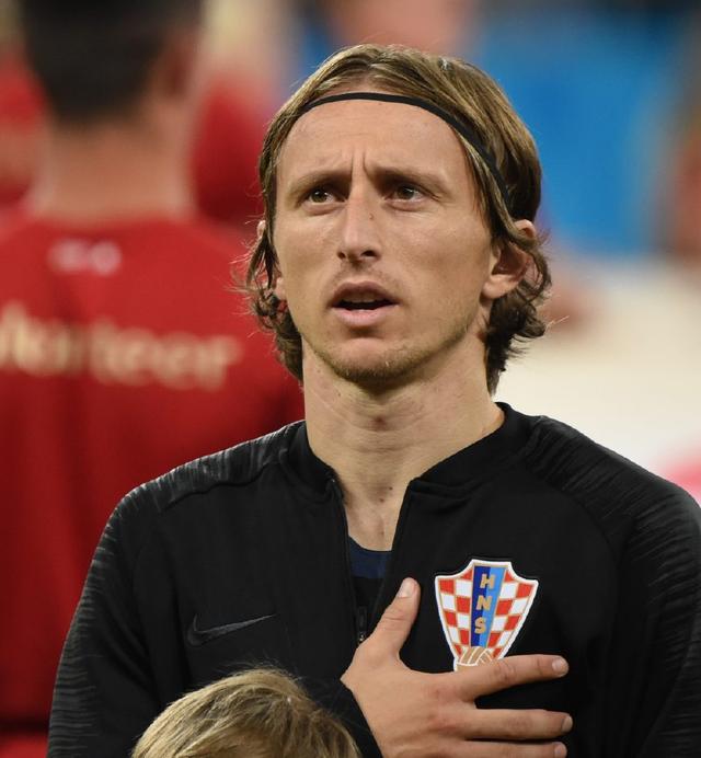 官方：阿根廷国家队征召圣吉罗斯后卫凯文-麦卡利斯特