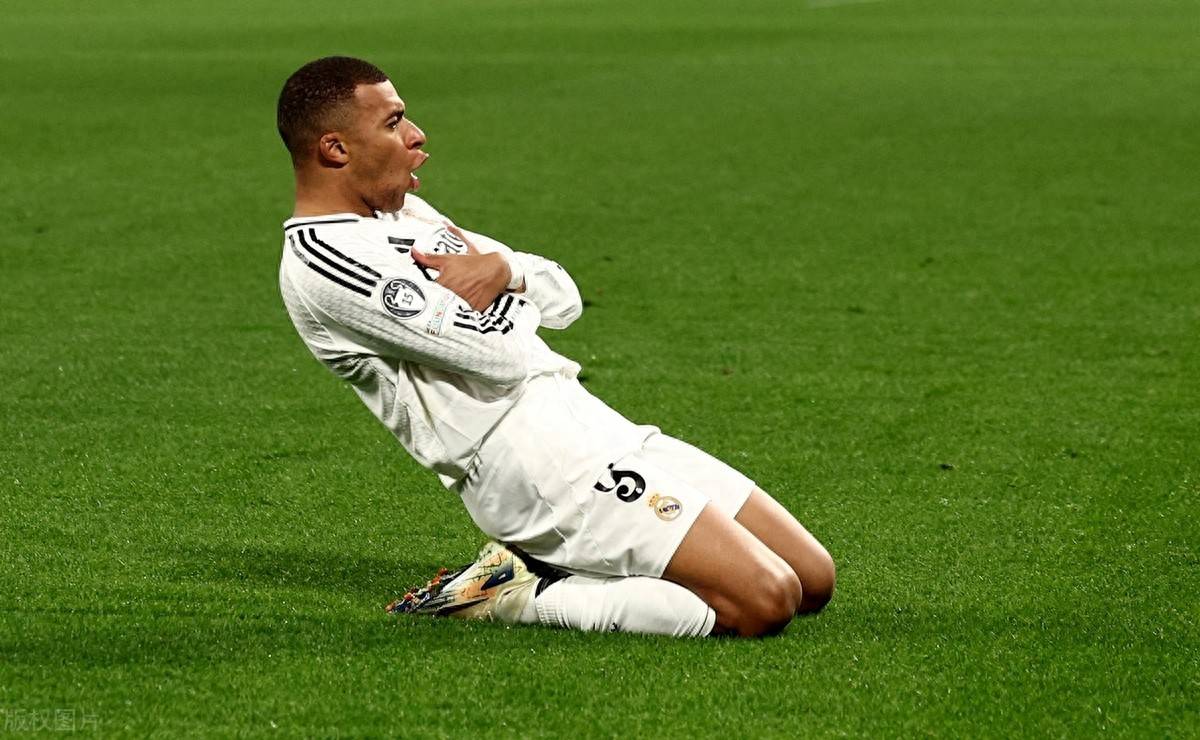 切尔西防线愈稳查洛巴已成核心 詹姆斯如同战神