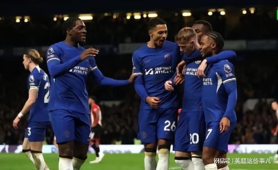 巴萨王者归来！费兰托雷斯帽子戏法领衔三连胜，欧冠复仇战即将打响