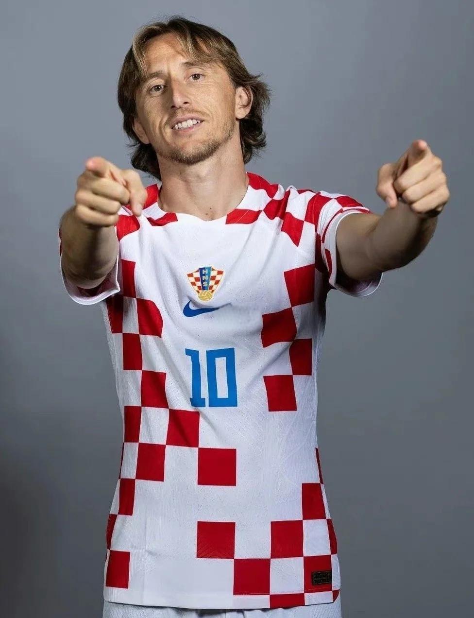 德国2-0客胜卢森堡，沃尔特马德梅开二度，萨内送助攻